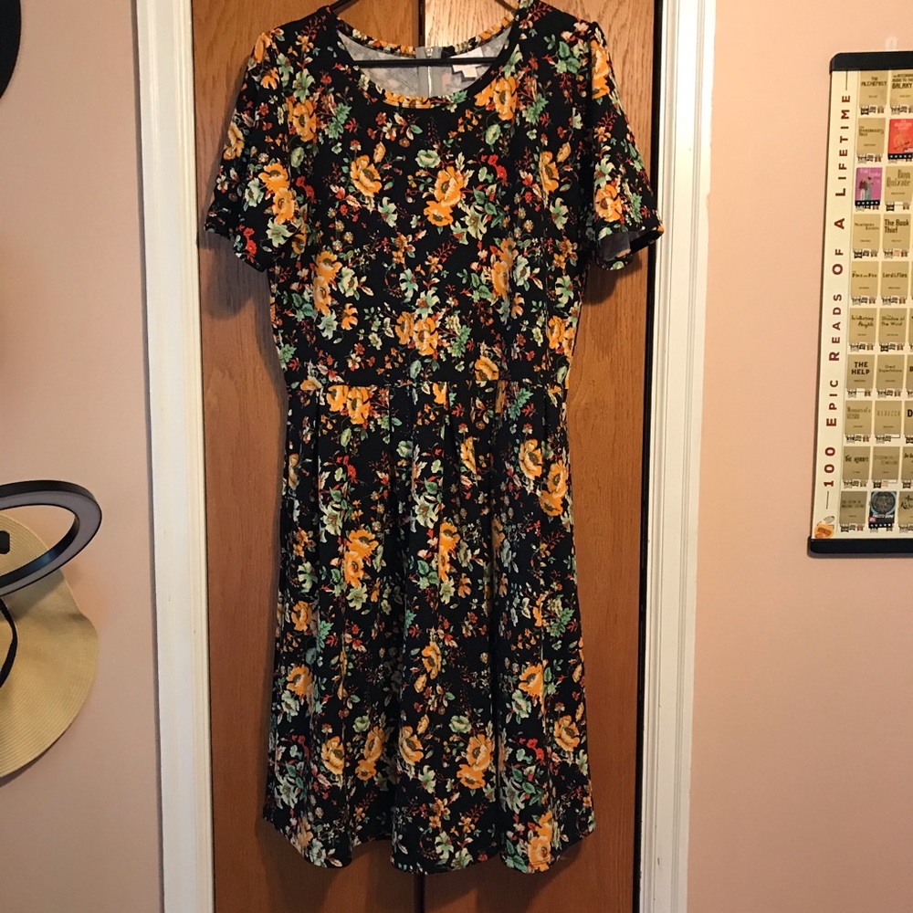 LuLaRoe Amelia Black Floral Dress. Size 3XL.